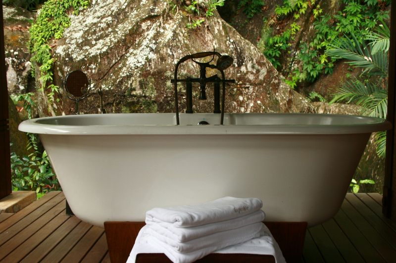 Top Bathtub Installation Companies in De Pere, WI